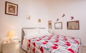 Starry Rome Guest House